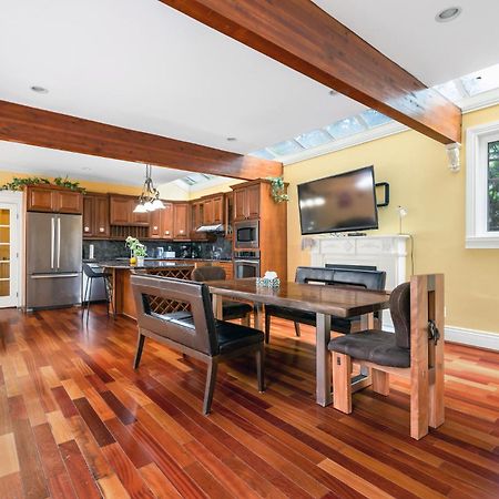 Charming Retreat On Cypress Street, Your Home Away From Home Ванкувър Екстериор снимка