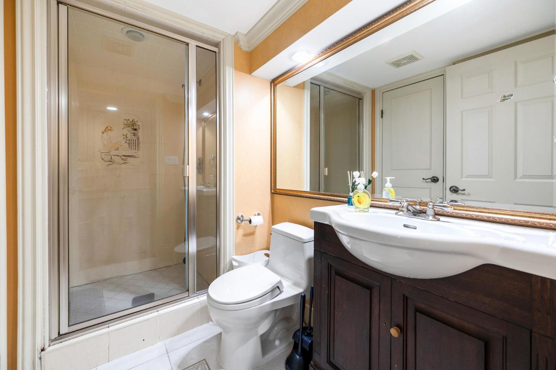 Charming Retreat On Cypress Street, Your Home Away From Home Ванкувър Екстериор снимка