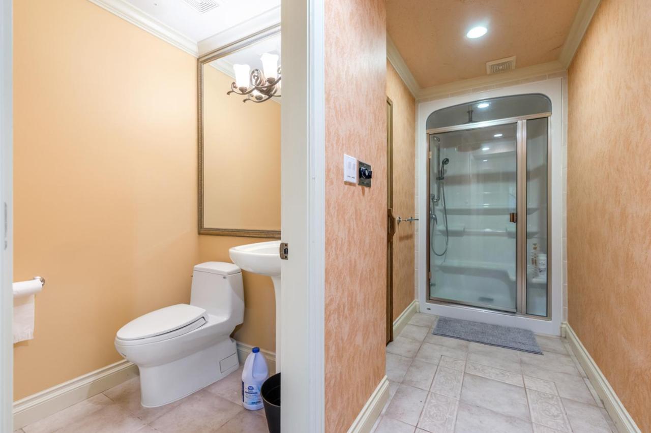 Charming Retreat On Cypress Street, Your Home Away From Home Ванкувър Екстериор снимка