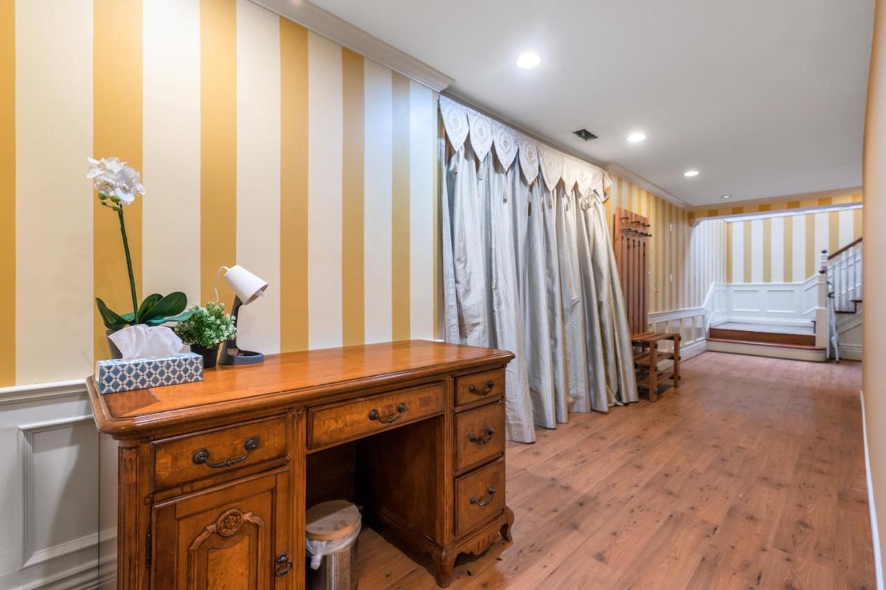 Charming Retreat On Cypress Street, Your Home Away From Home Ванкувър Екстериор снимка