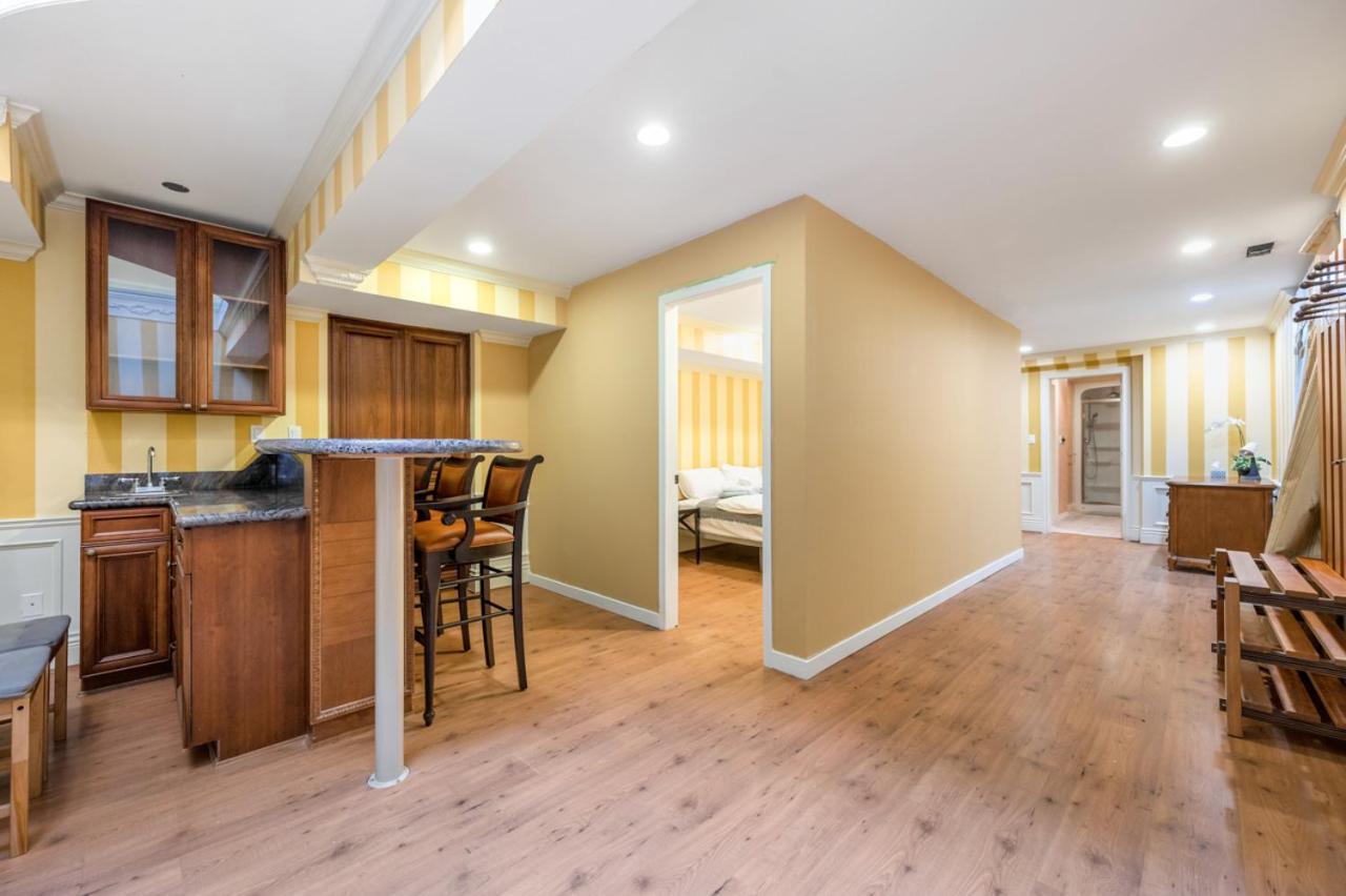 Charming Retreat On Cypress Street, Your Home Away From Home Ванкувър Екстериор снимка