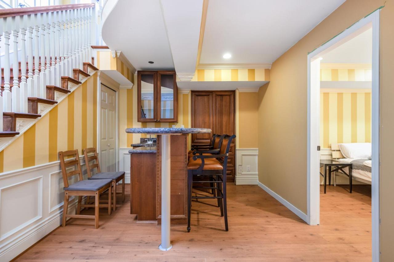 Charming Retreat On Cypress Street, Your Home Away From Home Ванкувър Екстериор снимка