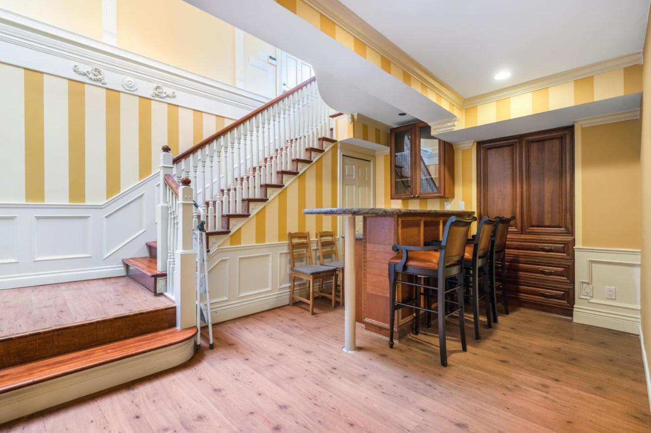 Charming Retreat On Cypress Street, Your Home Away From Home Ванкувър Екстериор снимка