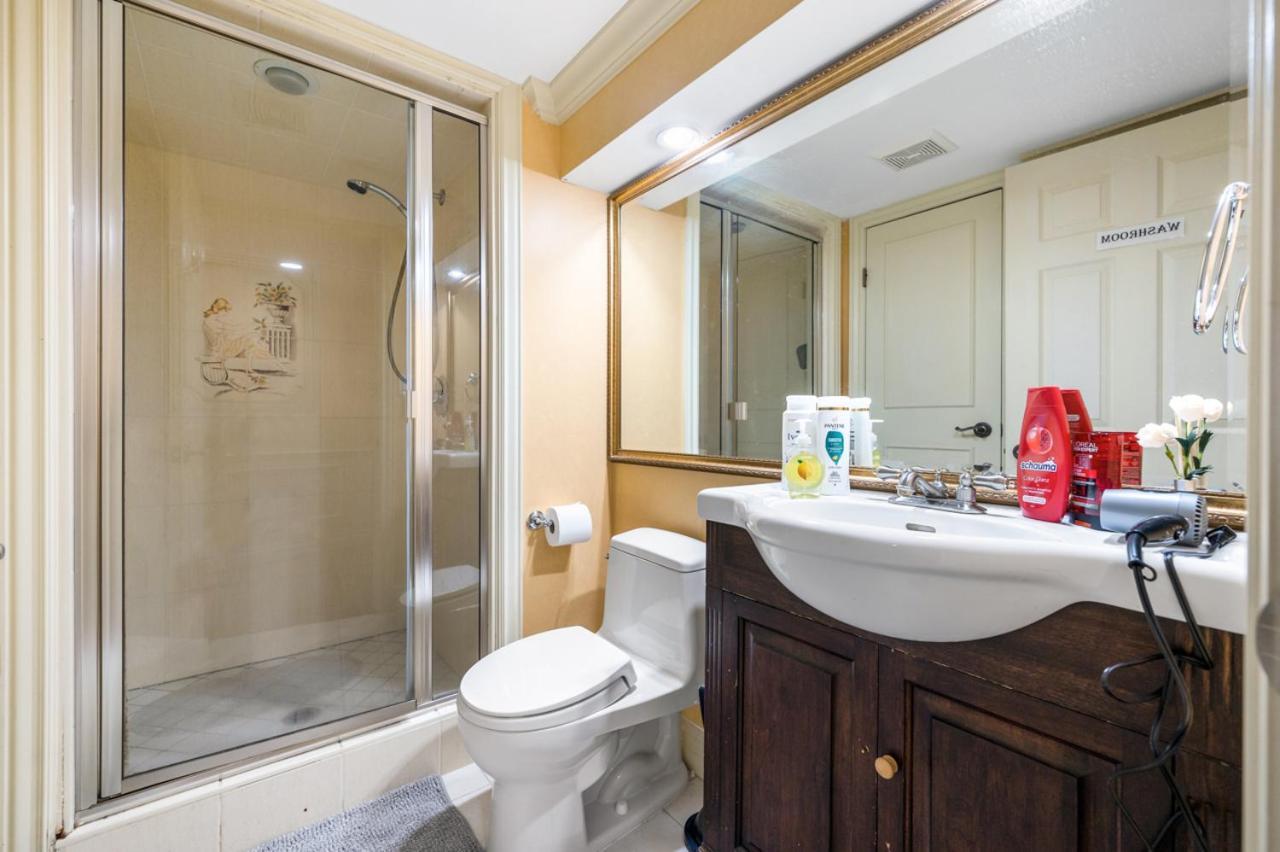 Charming Retreat On Cypress Street, Your Home Away From Home Ванкувър Екстериор снимка